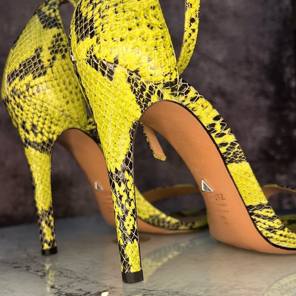 Neon sandals ankle strap heels - Picture 4 of 11